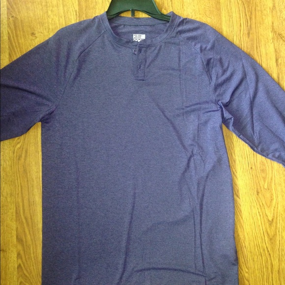 Dark purple long sleeve 32 Degrees - Picture 2 of 4